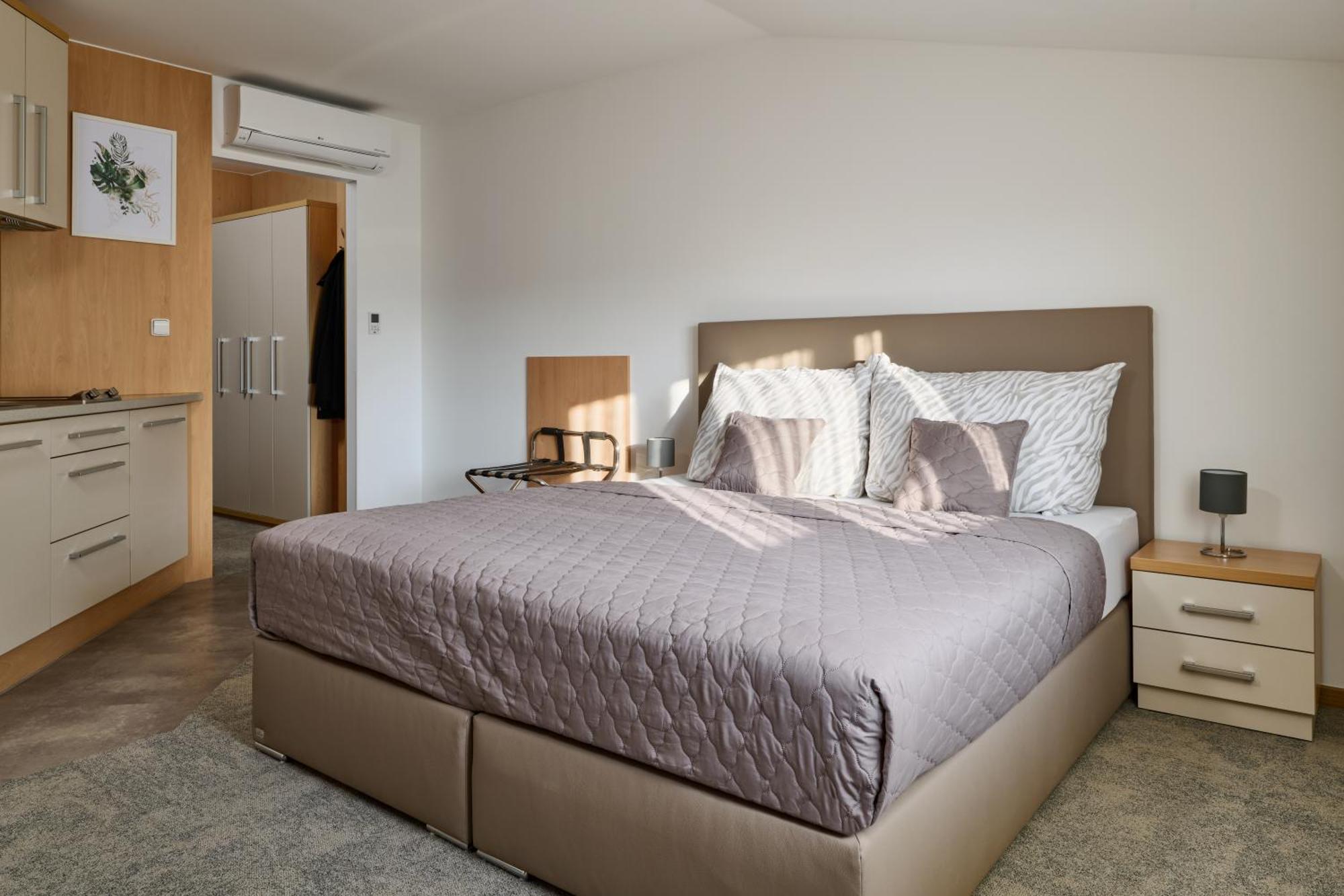 Hotel Osvit Mladá Boleslav Esterno foto