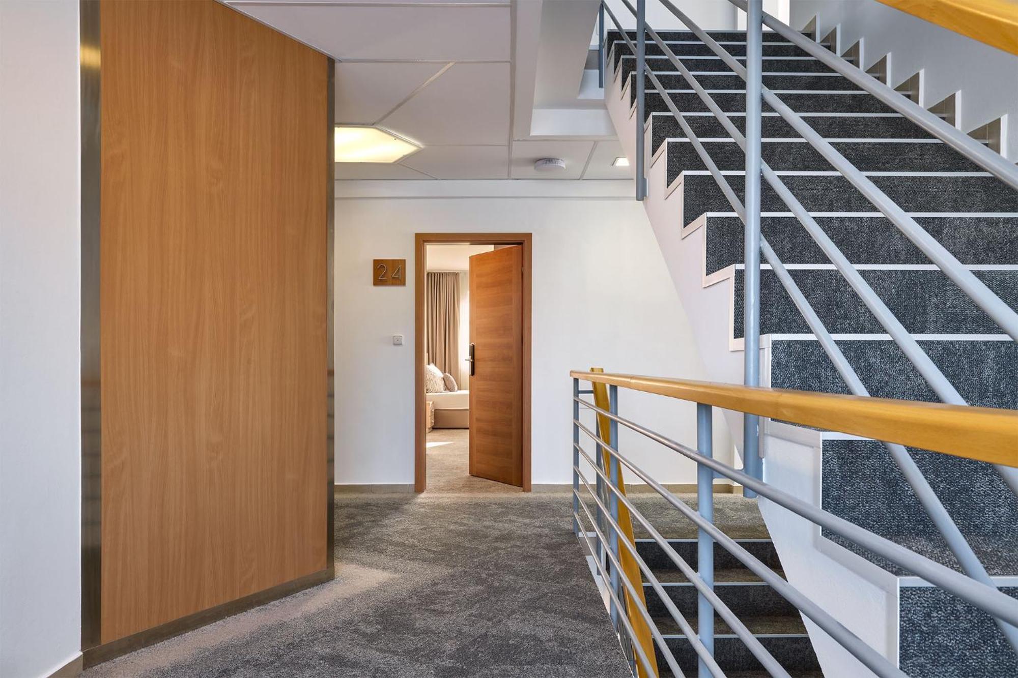 Hotel Osvit Mladá Boleslav Esterno foto